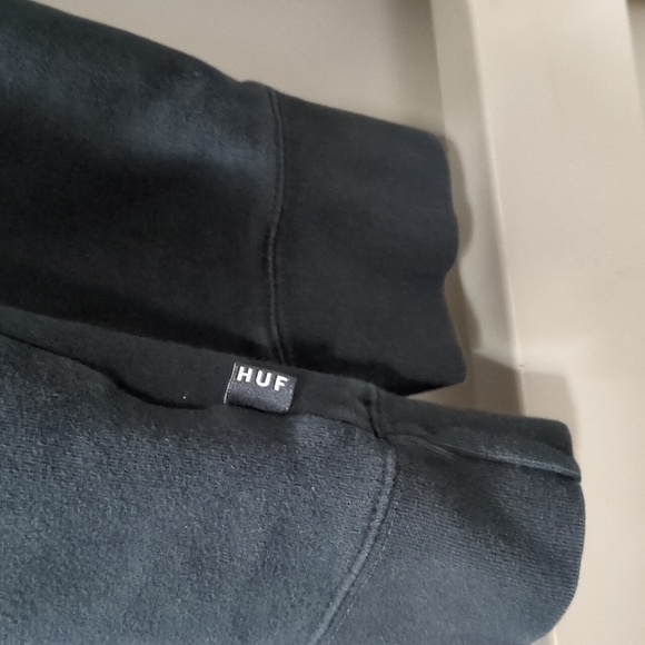 Black Huf Crewneck - Picture 2 of 5